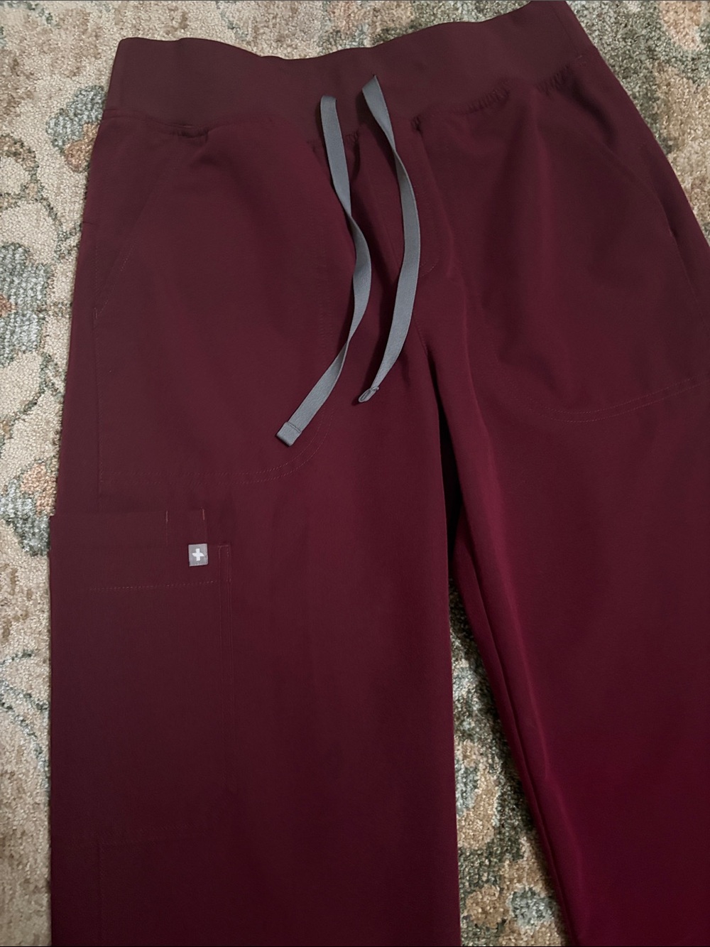 FIGS Women's Isabel High-Rise Wide-Leg Scrub Pant Burgundy - Picture 4 of 7